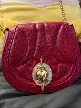 DISNEY SNOW WHITE EVIL QUEEN DAGGER PURSE GOLD TONE CHAIN MEDALLION CRYSTALS EUC